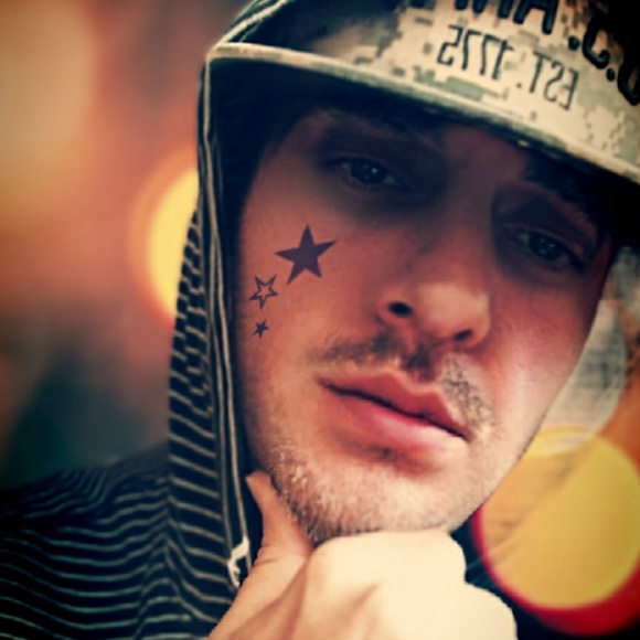 Meet your Posher, Nathan - Picture 5 of 8